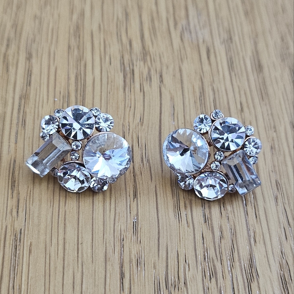 Emiria Wiz Gyaru Jirai Lolita Clear Crystal Cluster Earrings With Gold Setting